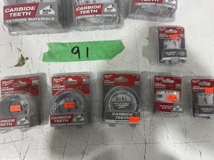 MILWAUKEE HOLE SAW LOT