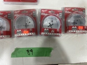 MILWAUKEE HOLE SAW LOT W 15PCTHUNDERBOLT DRILL BIT SET