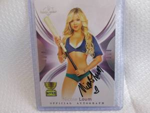 2014 Bench Warmer Nicole Loum Autog...