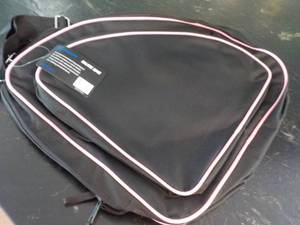 lot 7 image: New Pro Guard Skate Bag 17 x 17 x 9.5
