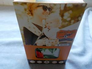 lot 42 image: Rockin Baby Sling retail $52...