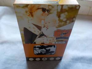 lot 44 image: Rockin Baby Sling retail $52...