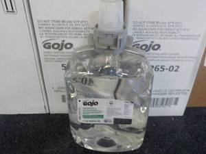 lot 57 image: 4 x 2 Liter Jugs GOJO Hand Cleaner...