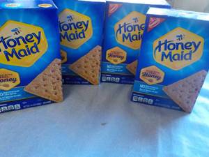 lot 79 image: 4 x 14.4 oz Boxes Honey Maid Graham Crackers past best date