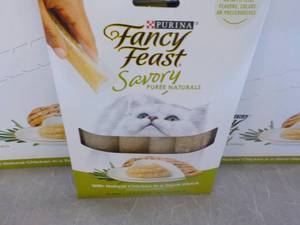lot 99 image: 30 x 4 packs Purina Fancy Feast Savory Chicken in a Demi-Glaze Cat Treats- retail $3 each