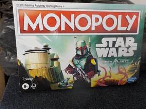 lot 128 image: Monopoly Star Wars - new in box...