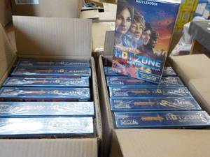 lot 154 image: 12 Hot Zone North America Games - new in box