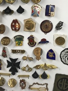 lot 80 image: Lot of Military Patches, Pins, Buttons and More