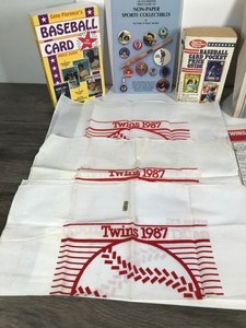 lot 96 image: Lot of Baseball Collectibles