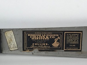 lot 139 image: Vintage 19 Busquese la estampa Collins & Co. No. 741 blade machete with sheath