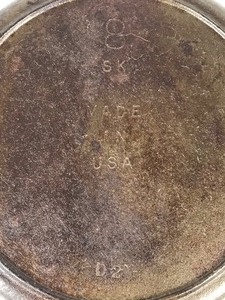 lot 145 image: Vintage Cast Iron Skillet - Bottom says 8 SK Made in USA D2