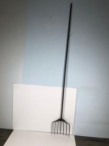 lot 181 image: 7 Tine Fishing Spear