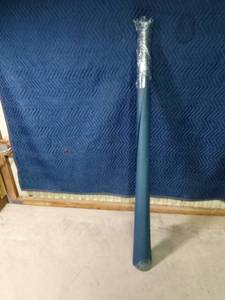 lot 339 image: partial roll of dark blue canvasvinyl upholstery material
