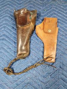 lot 281 image: 2 Leather pistol holsters