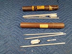 lot 275 image: 2 shotgun cleaning rods