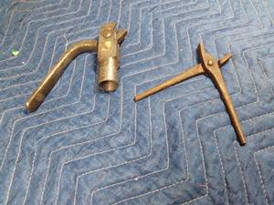 lot 272 image: Vintage reloading tools