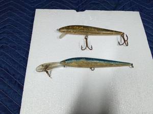 lot 250 image: 2 Lures