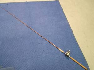 lot 241 image: Lg Big game fishing rod and reel