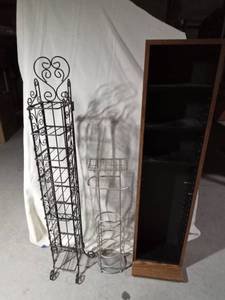 lot 227 image: 2 Tall narrow shelves and toilet paper holder