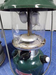 lot 210 image: 1997 and1999 Coleman lanterns