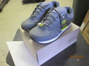 lot 51 image: new pair of Athltic size 9 12 wide width grey shoes