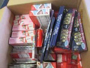 lot 74 image: box of cake decorating and more...