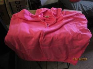 lot 88 image: new pink clique 5xl zip up hoodie...