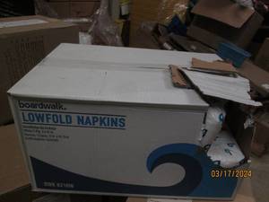 lot 205 image: boardwalk low fold napkins white 1 ply 7 inch x 12 inch missing one package
