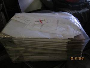 lot 217 image: 7 inch x 5 inch x 2 inch shipping boxes