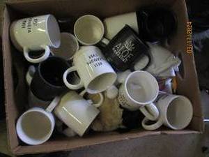 lot 250 image: box of coffee cups and more...