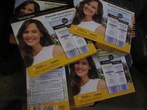 lot 288 image: 6 packages of 2 neutrogena ultra sheer 55 sunscreen