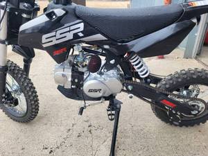2023 SSR Motorsports 125 CC Pit Bike -- Next to New Very Little Use