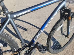 Roadmaster Quarry Ridge 29 pedal bike