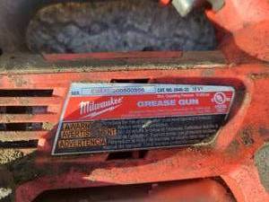 Milwaukee Grease Gun