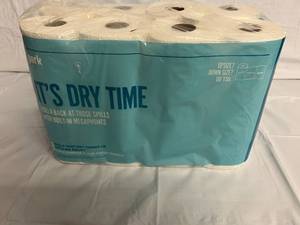 8 Rolls of Perk Paper Towels