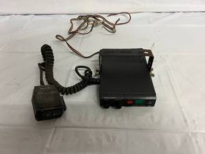 Realistic TRC-430 40 Channel CB Radio - Works
