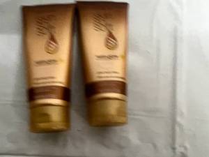 2 Bottles of Skin So Soft Satin Glow Body Lotion
