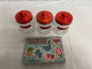3 Glass Treat Containers and Cookie Cutter Set