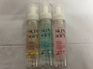 3 Skin So Soft Oil-Infused Foaming Body Washes