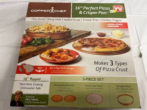 16 Perfect Pizza & Crisper Pan