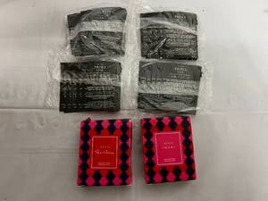2 Bottles of Parfume and 4 Parfume Sample Packs