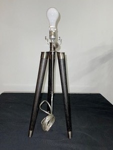 Tri Pod Lamp