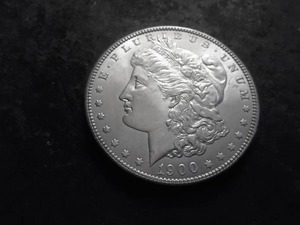 lot 33 image: 1900 Morgan Silver Dollar