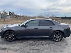 2015 Chrysler 300 S - AWD - 2 OWNERS