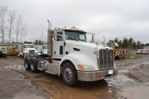 lot 5 image: 2013 Peterbilt 386