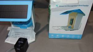 lot 35 image: BROAIMX Smart Bird Feeder Camera, Free AI Forever, 1080P HD Camera Auto Capture Bird Videos & Solar Panel, App Notify When Birds Detected, Bird House with Built-in Two-Way Microphone