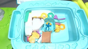 lot 73 image: Little Tikes 6 in 1 Pop Up Fun Zone Tent Play-Doh All in 1 Creativity Starter Station