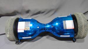 lot 97 image: Hover-1 Titan green light on red flashing with charger