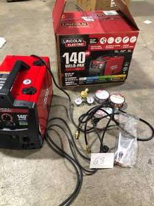 lot 68 image: Lincoln Electric Weld Pak 140 HD Wire-Feed Welder-K2514-1 - Mig Welding Equipment Missing Some Pcs review Pics Costumer returns