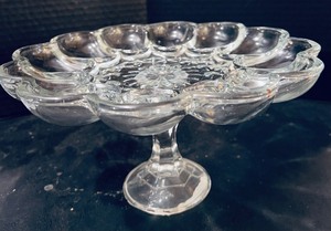 lot 71 image: Vintage 4 Pieces of Crystal Dinnerware